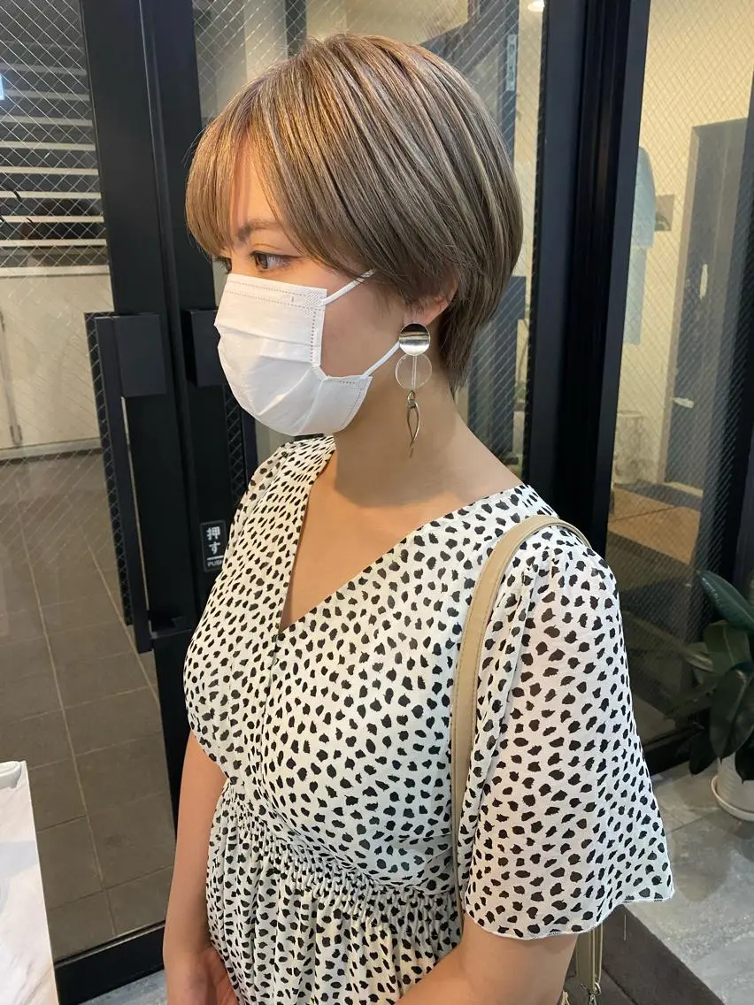ショート カラー パーマ ヘアアレンジ メンズ キッズ ネイル マツエク・マツパ 🫧umu.🫧韓国 /レイヤー/ハッシュのヘアスタイル