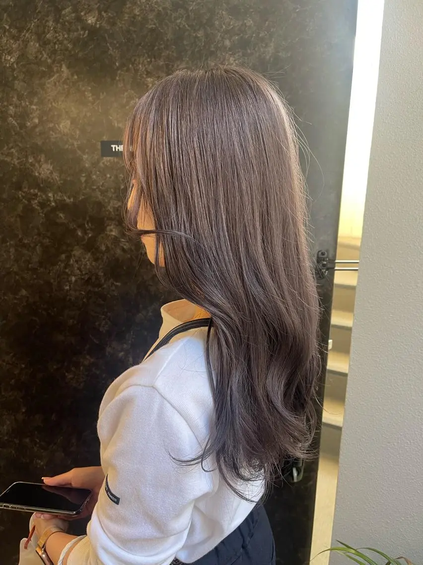 セミロング カラー ブリーチ ケアブリーチ グレージュ ラベンダーカラー ラベンダーグレージュ ダブルカラー /まつ毛パーマ🎀のヘアスタイル