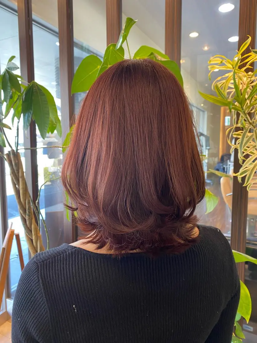 ミディアム 鈴木 千恵子のヘアスタイル