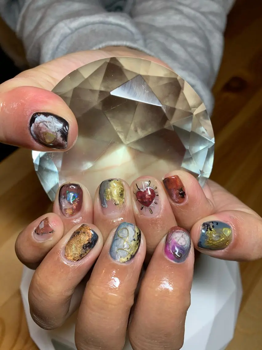 ネイル LAVISH 大和店 🤱子連れ大歓迎のネイルデザイン