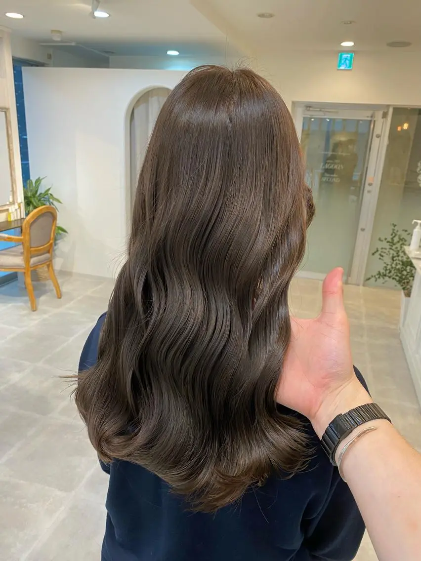 ロング カラー ブリーチ ケアブリーチ ダブルカラー グラデーションカラー ハイライトカラー カット ヘアカラー トリートメント ブリーチなし✨艶髪 カラー𓃲YAGIのヘアスタイル
