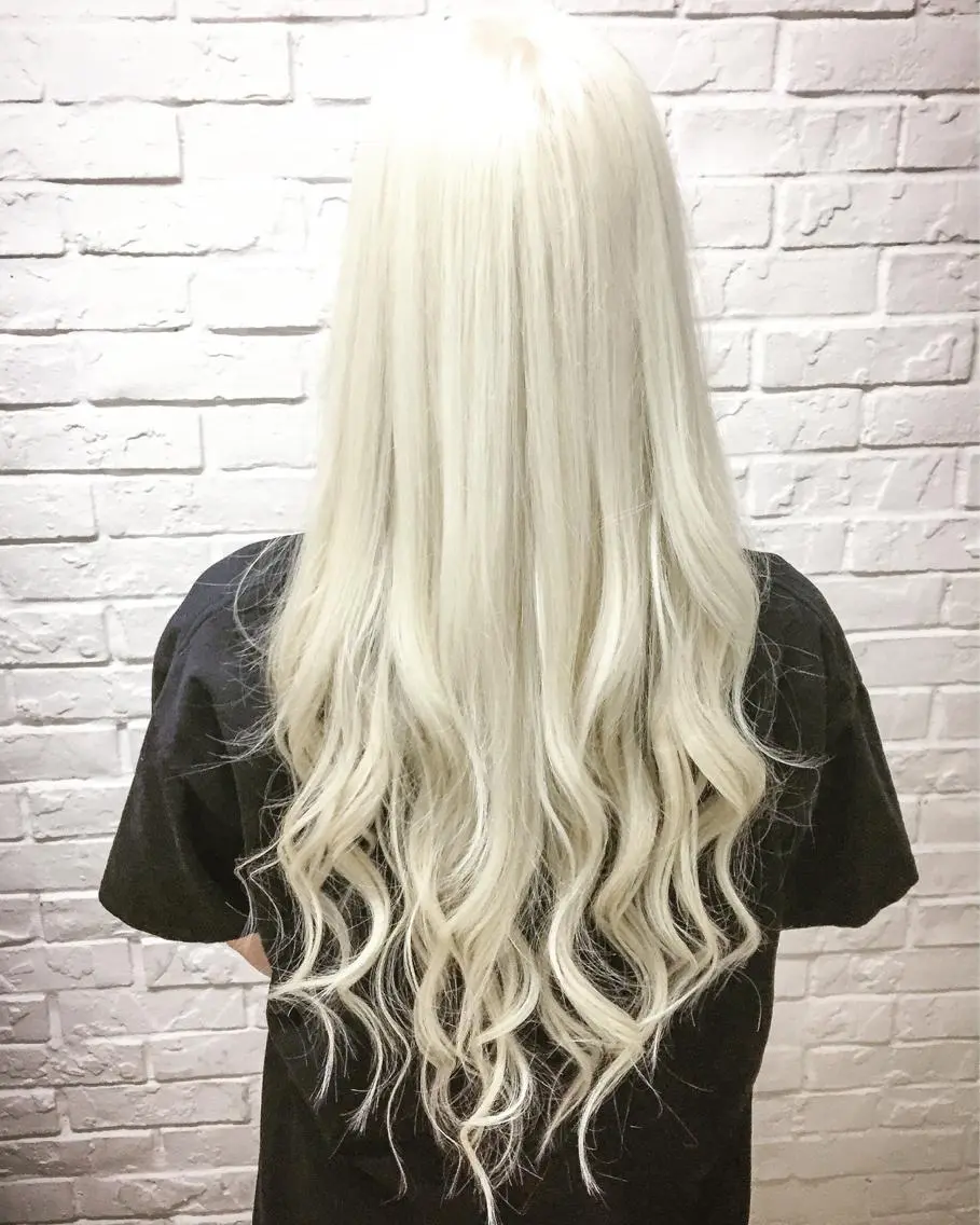 ロング カラー シールエクステ ベージュカラー ホワイトベージュ エクステ カット ヘアカラー トリートメント エクステ エクステリピート率 No.1 菊池　悠介のヘアスタイル