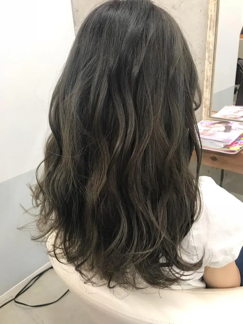 ミディアム 豊中駅3分eha レッスンモデルのヘアスタイル