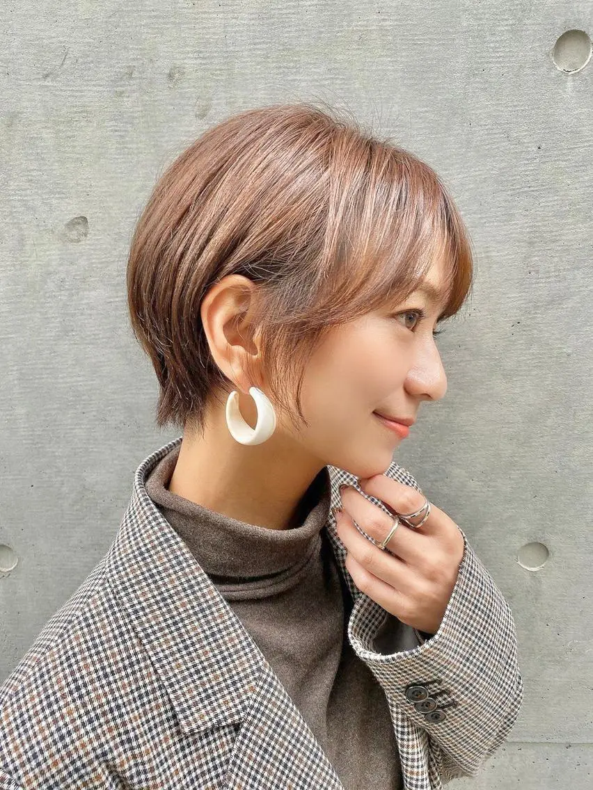ショート カラー ヘアアレンジ ショートヘア ❣️レイヤーカット ❣️渡部晃輝のヘアスタイル