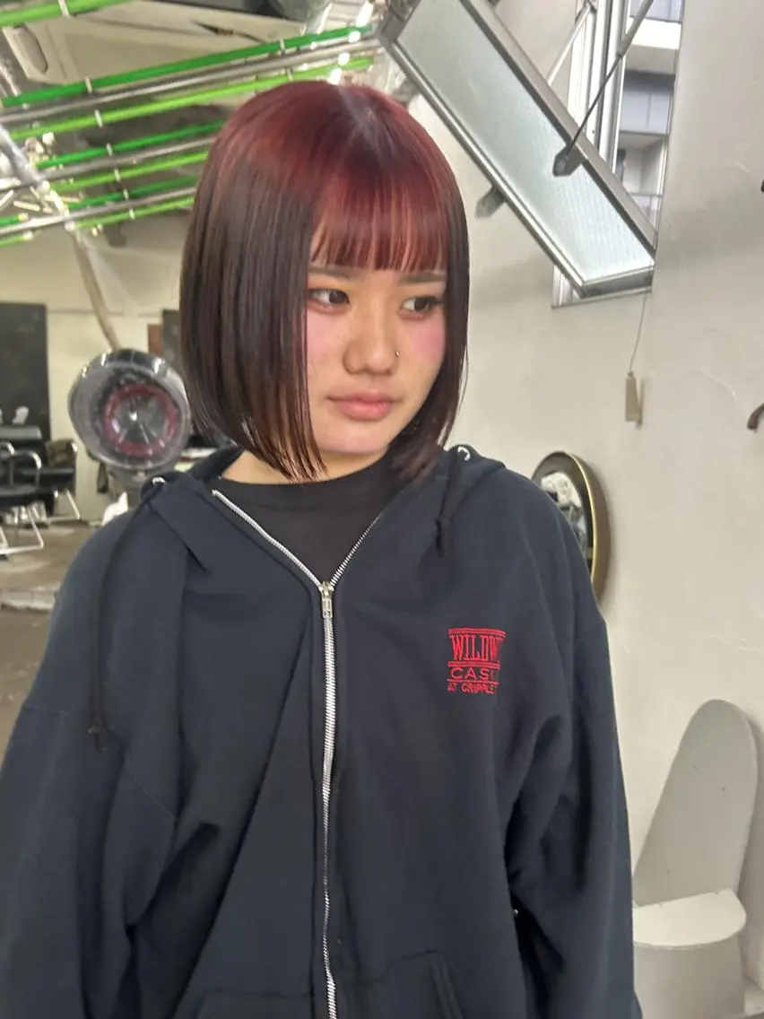 カラー デザインカラー qiie ワンカラー ダブルカラーのヘアスタイル