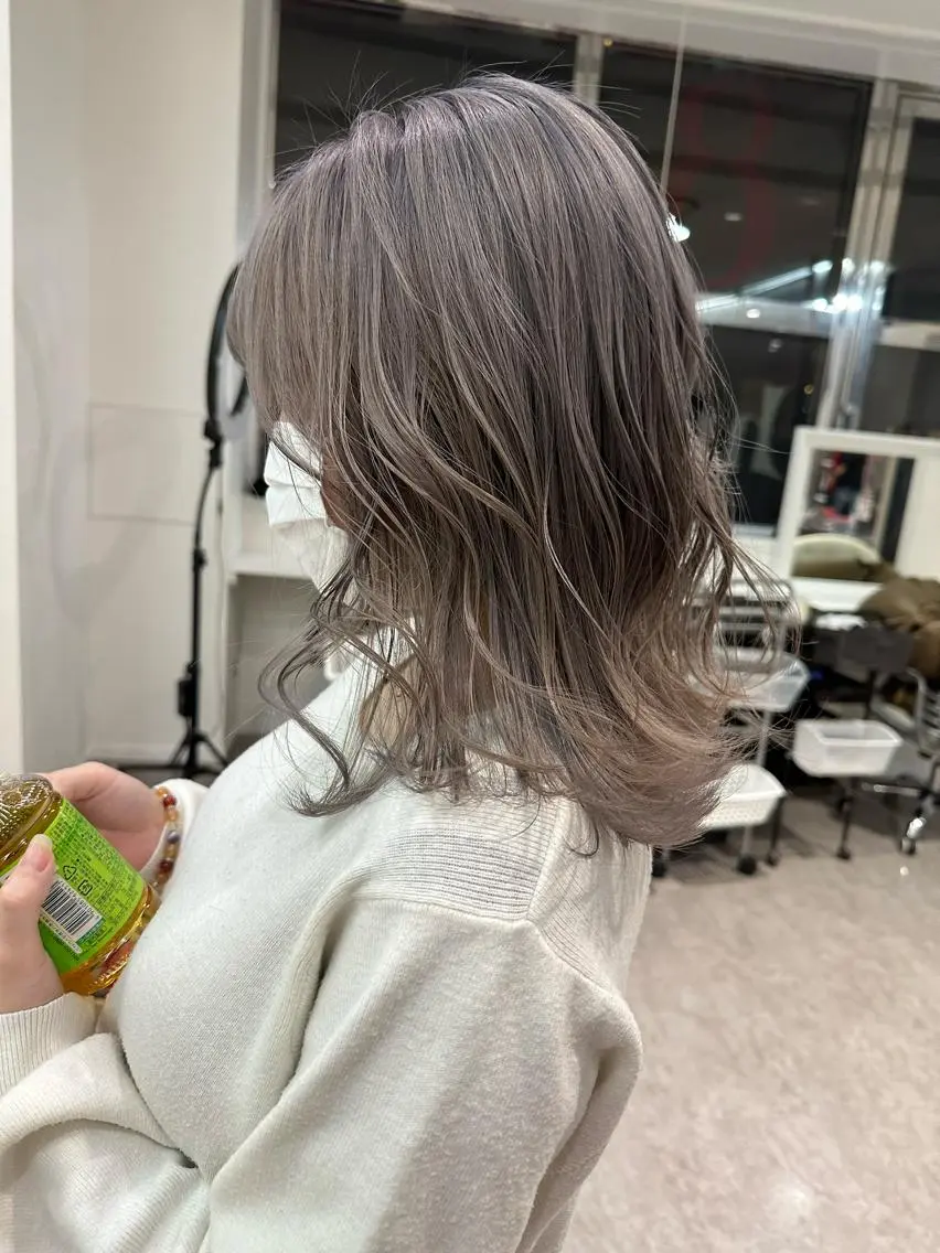 ミディアム カラー ヘアアレンジ ハイトーンカラー 髪質改善/大阪守口市 🐣Ria‪🐣のヘアスタイル
