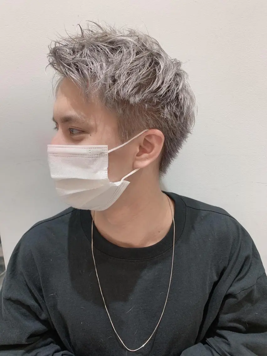 ショート カラー メンズ メンズブリーチ ベージュカラー ブリーチ ホワイトベージュ カット ヘアカラー トリートメント 🦖鶴岡 香純🦖のヘアスタイル