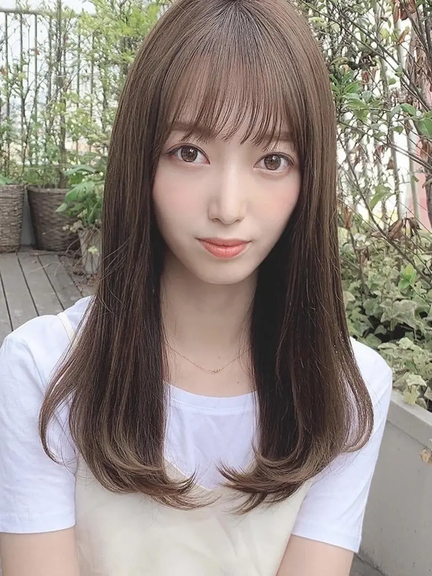 セミロング 艶感透明感カラー 🫧たけ🫧のヘアスタイル