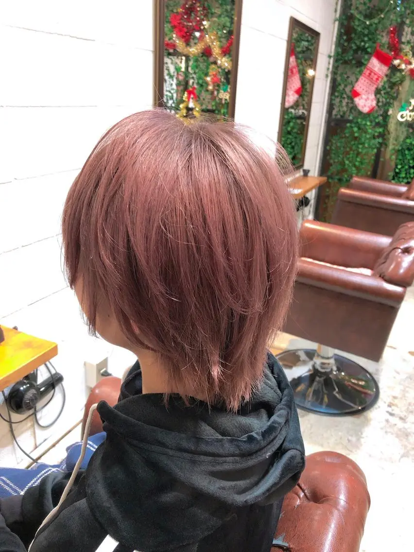 ショート カラー パーマ ヘアアレンジ メンズ キッズ ネイル マツエク・マツパ ベージュカラー ミルクティーベージュ ピンクカラー カラーマツエク ピンク ヘアカラー トリートメント ⭐️ハイクオリティ カラー杉本雄志⭐️のヘアスタイル