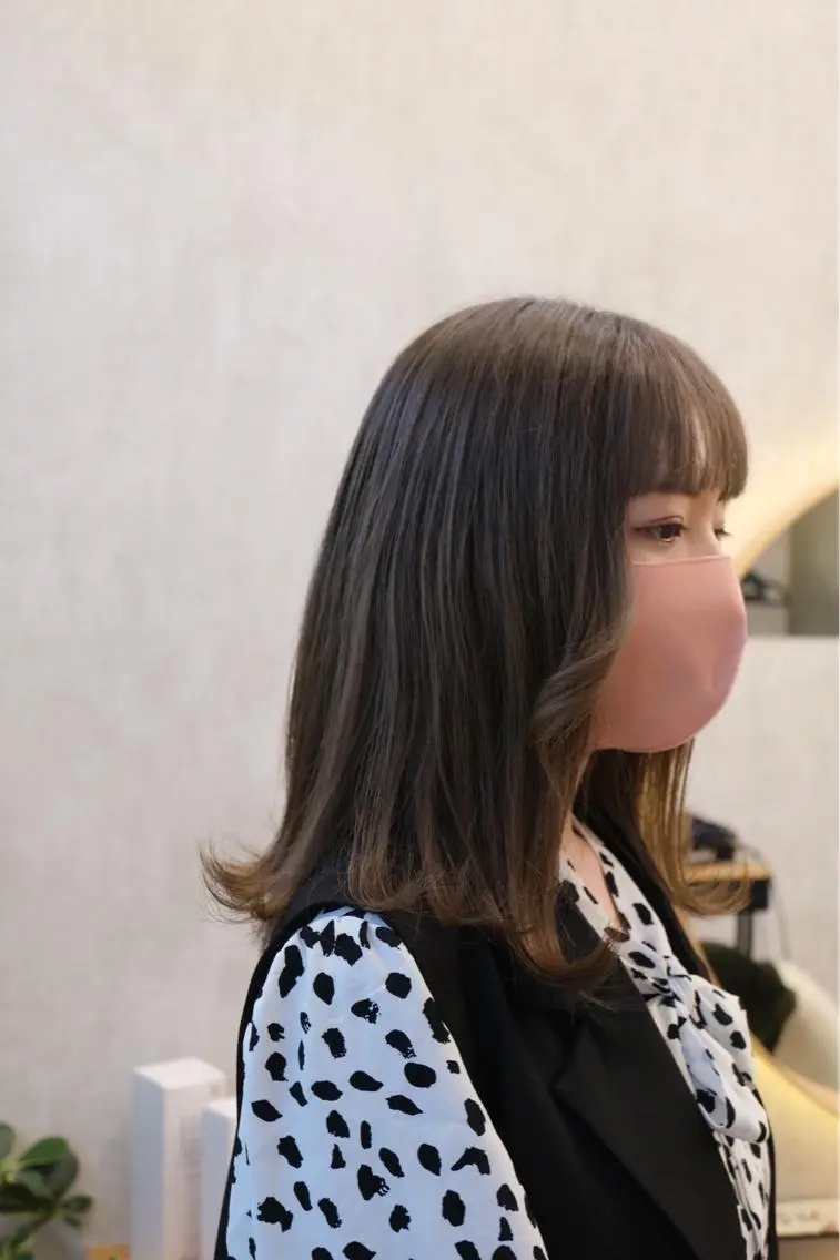 ミディアム 藤田 沙織のヘアスタイル
