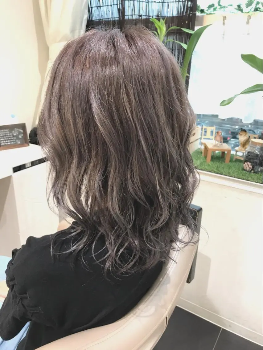 ミディアム カラー 透明感カラー グラデーションカラー ハイライトカラー ラベンダーカラー ラベンダーピンク 山崎俊輔/髪質改善 /バレイヤージュのヘアスタイル