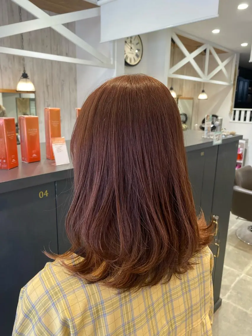 セミロング レイヤーカット 柴田 枝利子のヘアスタイル