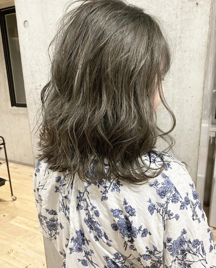 ミディアム カラー 🌟色落ちまで綺麗/ ブリーチ/RYO⭐️のヘアスタイル