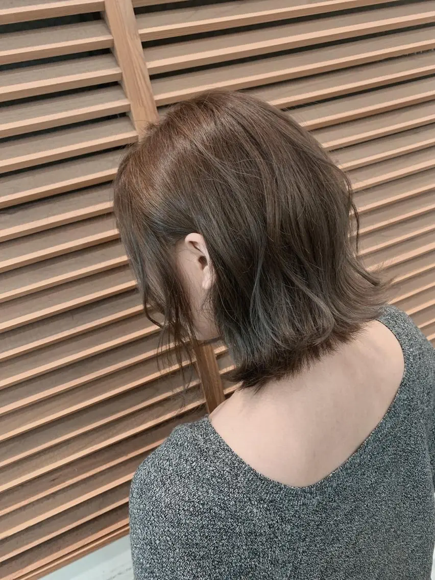 ショート カラー ヘアアレンジ 外ハネヘア VIM hairおもろまち店のヘアスタイル