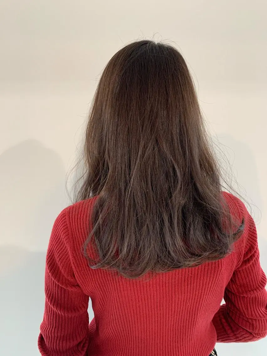 セミロング カラー パーマ ヘアアレンジ ベージュカラー ブラウンカラー ブラウンベージュ レイヤーカット ローレイヤー 加藤 綾華のヘアスタイル