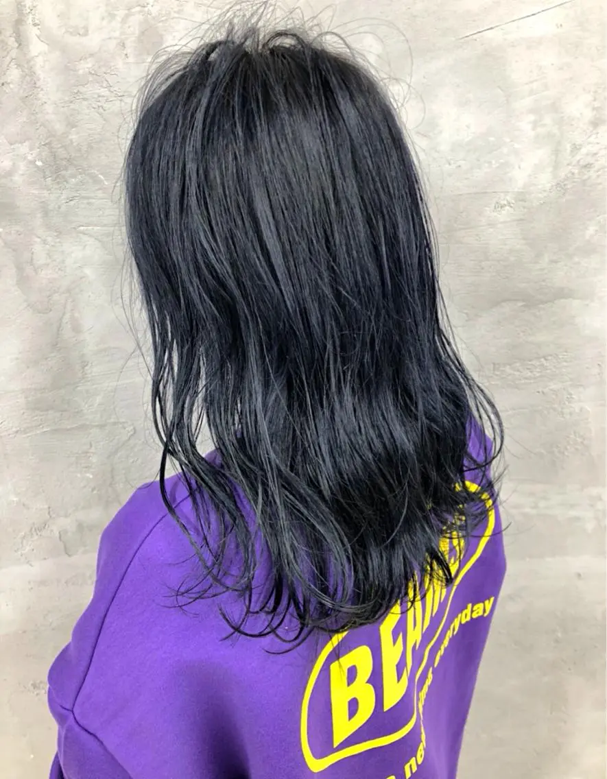 セミロング カラー グレージュ ハイライトカラー ネイビーカラー ハイライト カット トリートメント ショート、韓国メンズ ヘアのかつらぎのヘアスタイル