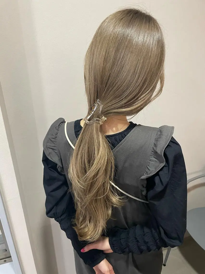 ロング ヘアカラー トリートメント nene .のヘアスタイル