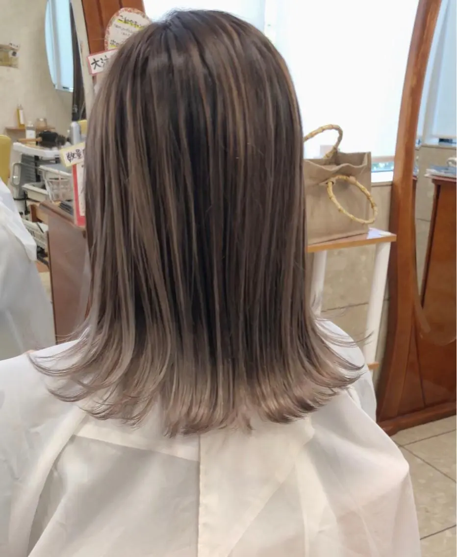 ミディアム ashida yuukiのヘアスタイル
