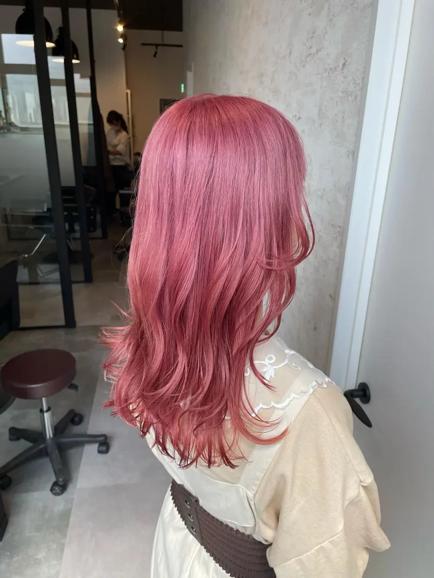 ロング カラー ブリーチ カット ヘアカラー 👑髪質改善カラー 中垣斗希のヘアスタイル