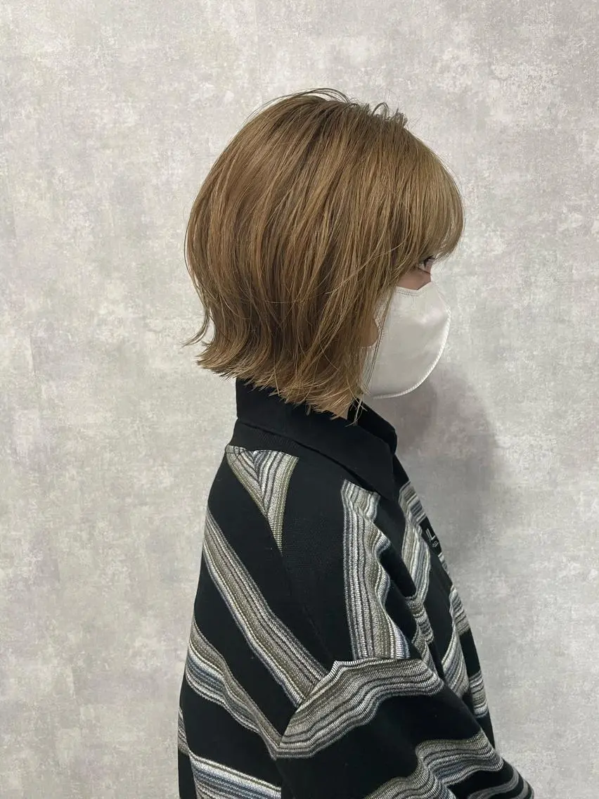 ショート 切りっぱなしボブ ショートボブ ハンサムショート 丸みショート アッシュ カット ヘアカラー トリートメント モテ髪/ボブ/ショー ト/アダチフウトのヘアスタイル