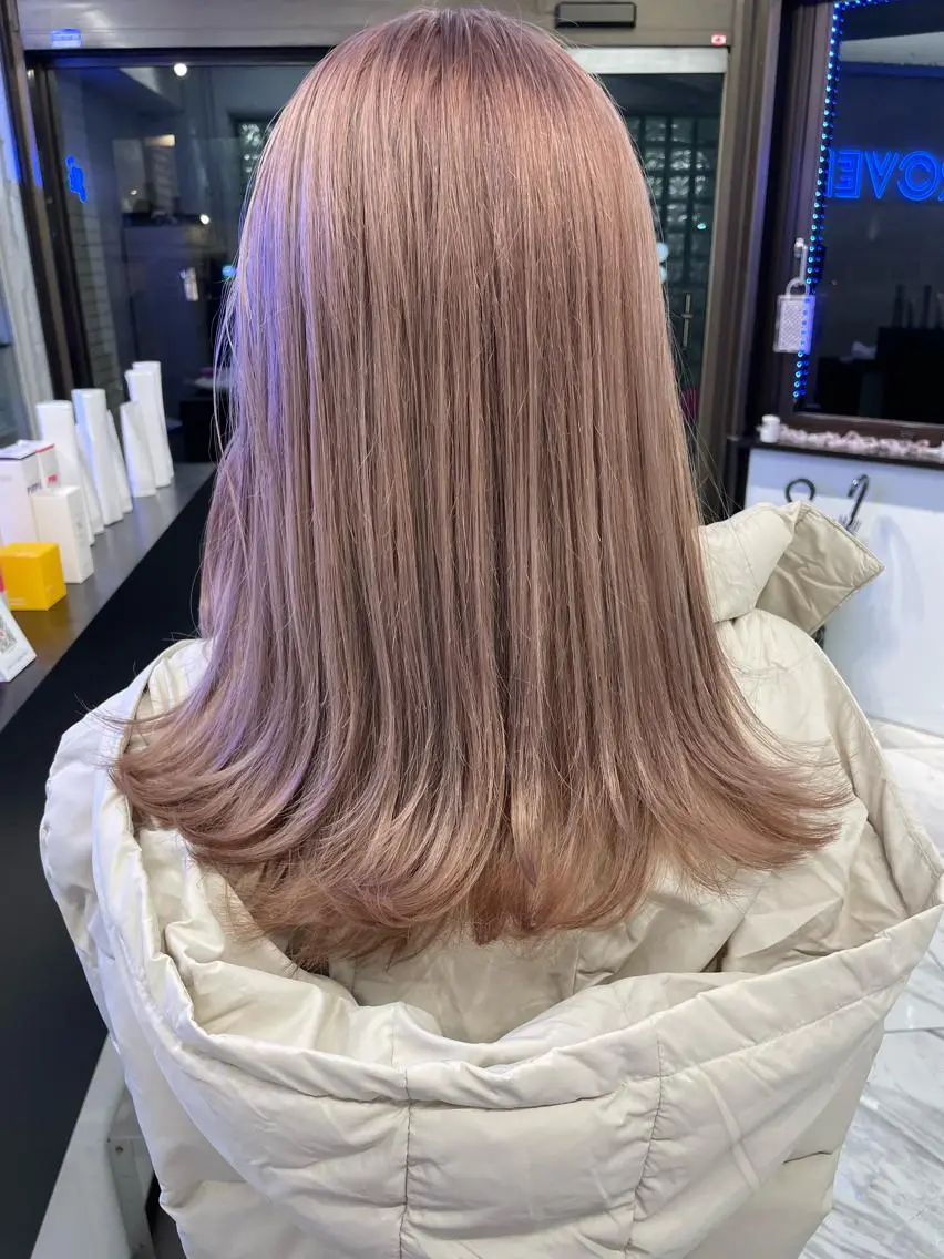 ミディアム ヘアカラー 家田 竜のヘアスタイル