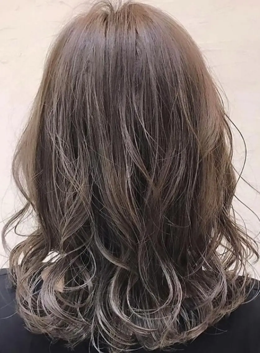 ミディアム パーマ 小笠原 大樹のヘアスタイル