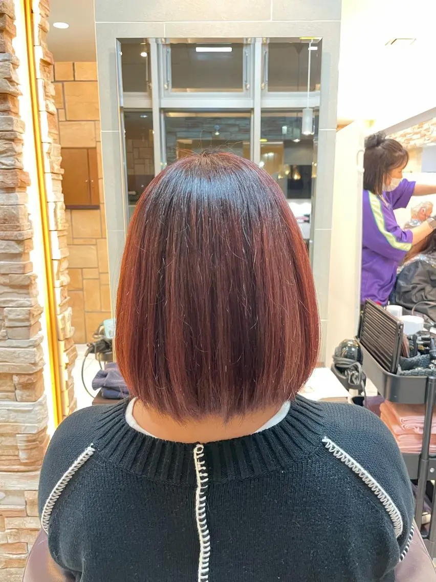 ショート ヘアカラー 新籾 尚哉のヘアスタイル