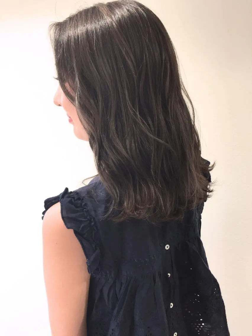 カラー アッシュ ハイライトカラー Noe心斎橋 堀田 朋宏のヘアスタイル