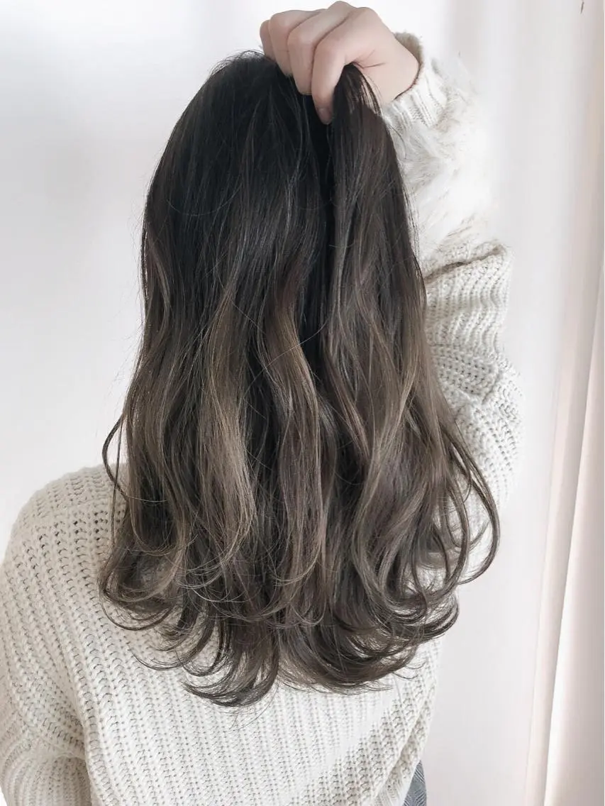 ロング カラー パーマ ヘアアレンジ ネイル マツエク・マツパ アッシュ アッシュグレー アッシュグレージュ バレイヤージュ グラデーションカラー ヘアカラー トリートメント バレイヤージュ 藤沢 ハイライト竹内ケンゴのヘアスタイル