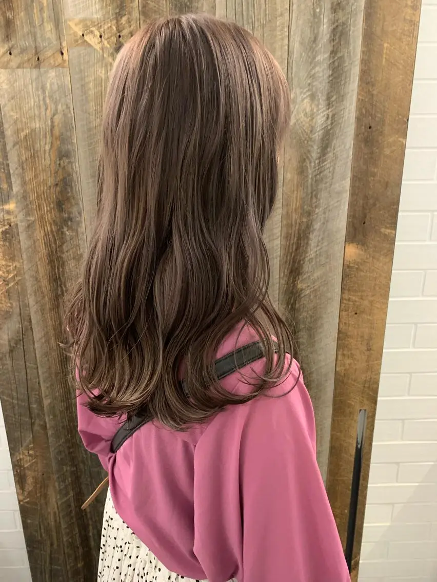 セミロング カラー パーマ アッシュ 透明感カラー グレージュ ピンクカラー カット ヘアカラー トリートメント Bianca 代表 硲 貴亮【東武練馬】のヘアスタイル