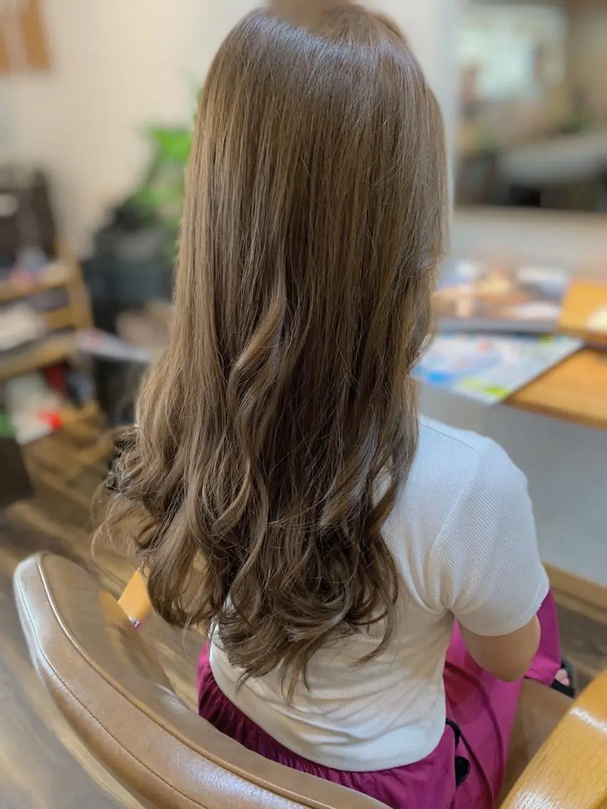 ロング カラー 外国人風カラー 石川 奈緒子のヘアスタイル