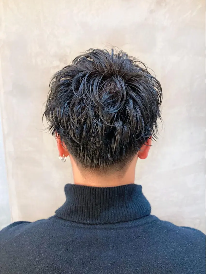 ショート パーマ メンズ メンズパーマ 波巻きスパイラルパー マ/シャドウパーマ駿のヘアスタイル