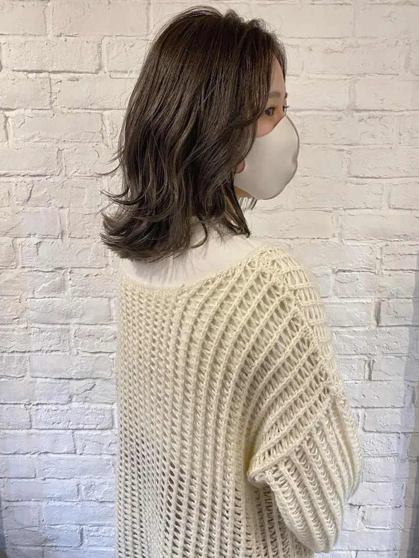 ミディアム カラー グラデーションカラー グレージュ 吉田 光佑のヘアスタイル