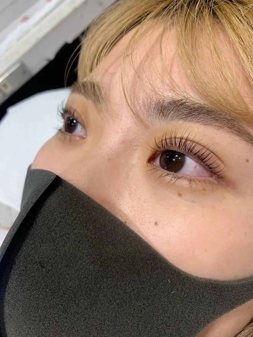 マツエク・マツパ なぽ ❤︎長さだし / 韓国nailのネイルデザイン