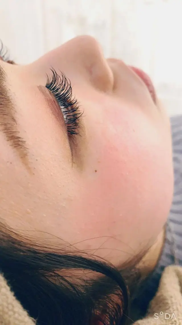 マツエク・マツパ 中村 眞歩のヘアスタイル