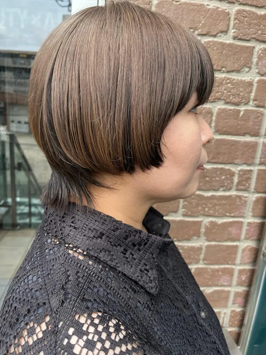 ミディアム カラー パーマ ヘアアレンジ メンズ キッズ ネイル マツエク・マツパ アイブロウ メンズブリーチ メンズハイライト メンズインナーカラー メンズ韓国風 ブリーチ ヘッドスパ 久木原 ゆりのヘアスタイル