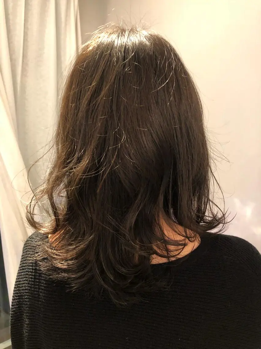 セミロング カラー レイヤーカット✂️ 横浜No1♡下鳥翔子のヘアスタイル