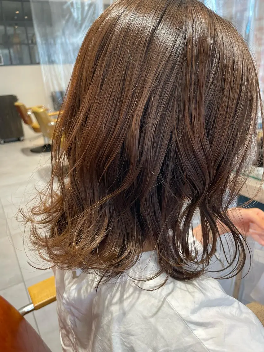 ミディアム カラー カット ヘッドスパ NATSUMI AR.MARAのヘアスタイル