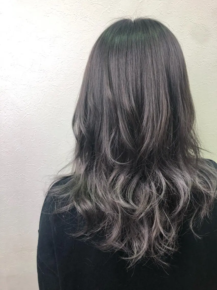 カラー 最高級エクステ /羽エクステ白石宇由のヘアスタイル