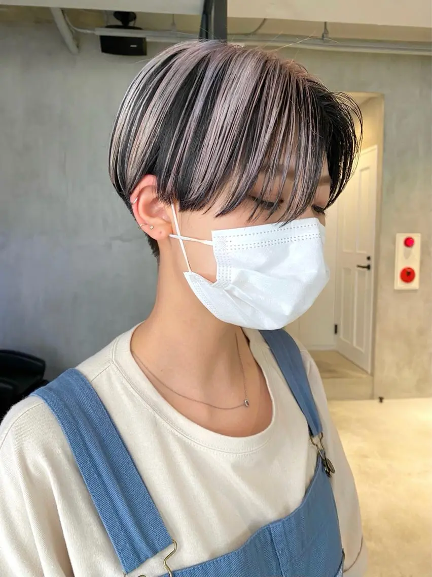 ショート カラー ヘアアレンジ ブリーチ ケアブリーチ ケアカラー ハイトーンカラー インナーカラー ショートヘア原宿 fifth コシのヘアスタイル