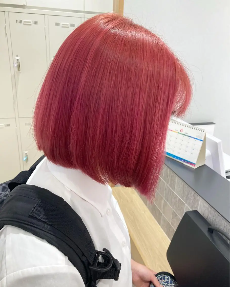 ショート カラー ピンクカラー ボブ cyan SANAMIのヘアスタイル