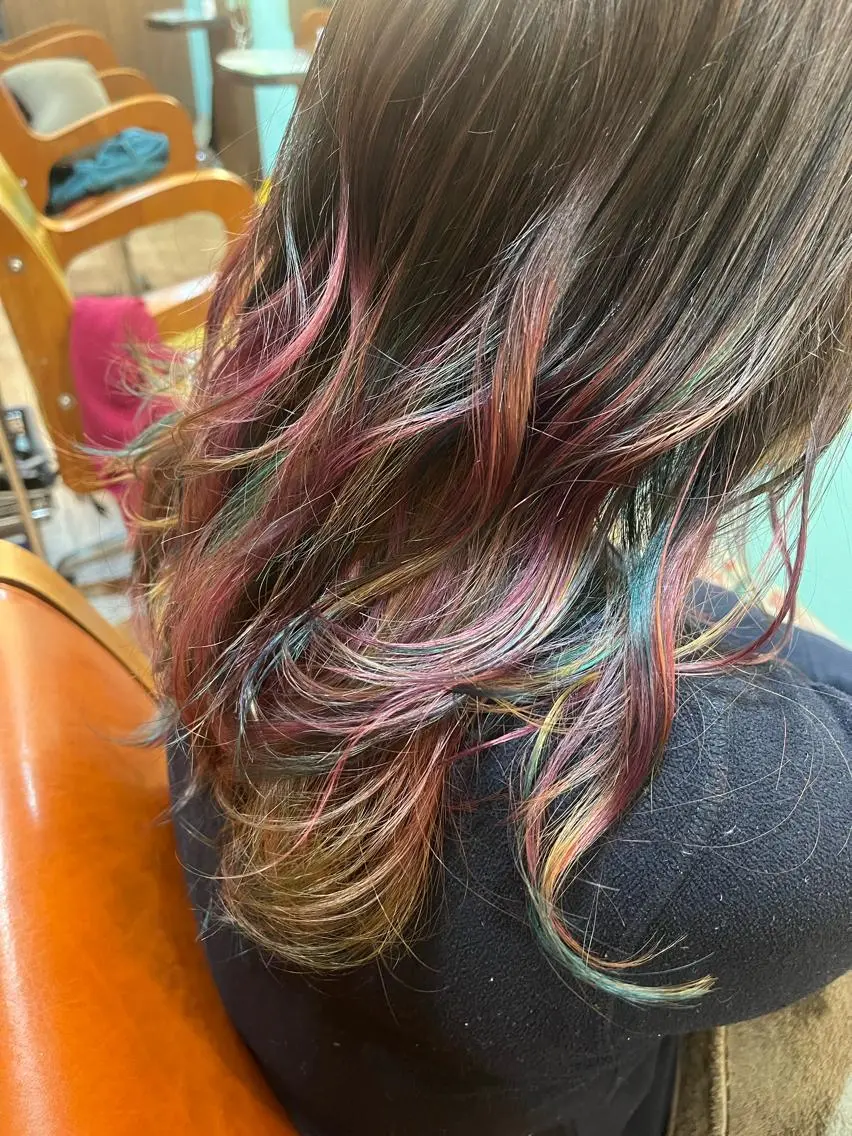 セミロング カラー アッシュ バレイヤージュ ミストバング ベージュカラー ブリーチ カット ヘアカラー トリートメント 原宿サロン代表 デザインカラー伊藤卓のヘアスタイル