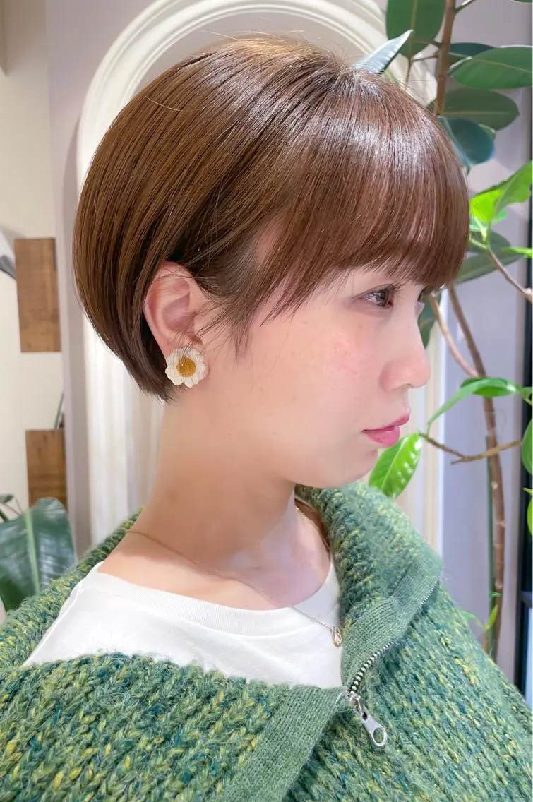 ショート カラー レイヤー🇰🇷小顔 見せ顔周り💕トモミのヘアスタイル