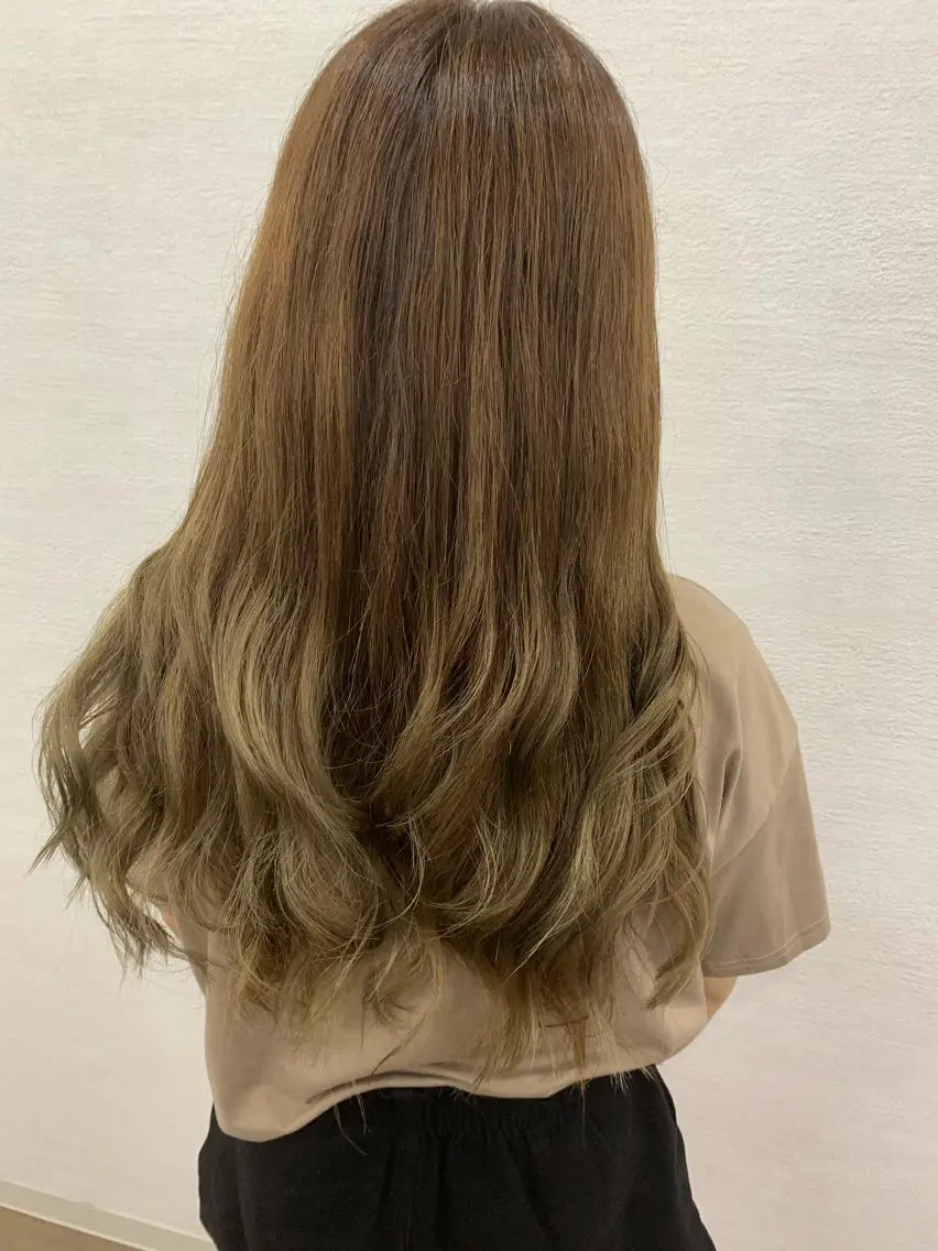 ロング カラー ヘアアレンジ チバ ヒロトのヘアスタイル