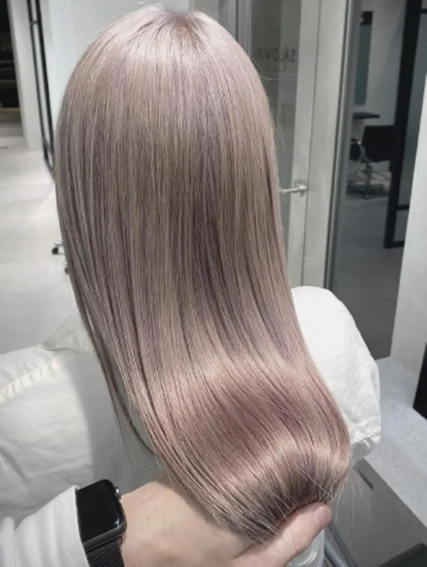 ロング カット ヘアカラー トリートメント THE MAISONのヘアスタイル