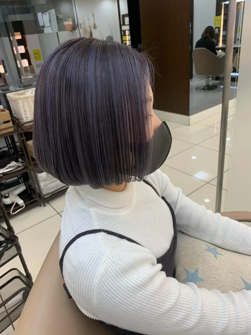 ショート カラー 羽エクステ🪽 🤍まき🤍のヘアスタイル