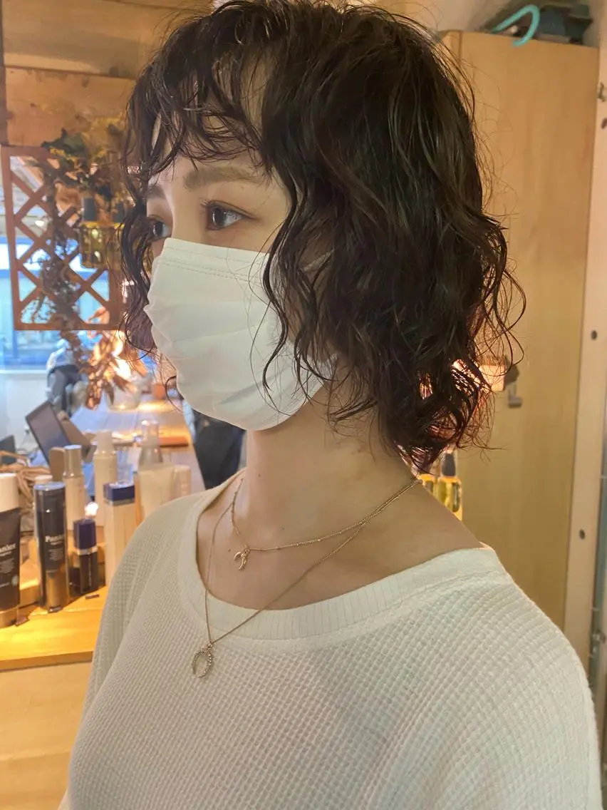 ショート パーマ ボブ 伸ばしかけ ウルフカット パーマ美容師 hanaのヘアスタイル