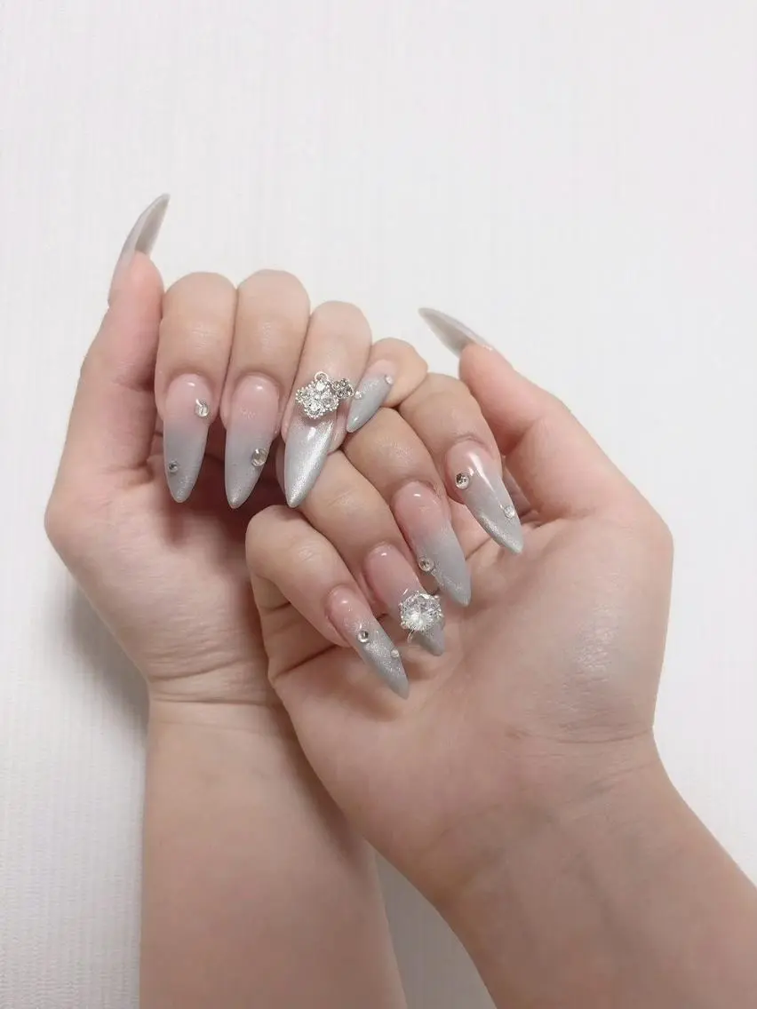 ロング NENENAIL 【シヨン】のネイルデザイン