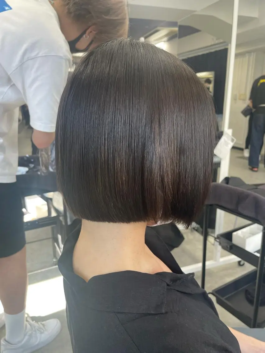 ミディアム カラー グレージュ ボブ ベージュカラー💖 やすひろのヘアスタイル