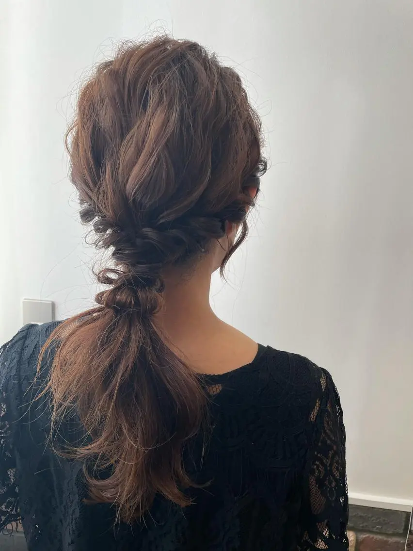 ロング ヘアアレンジ 透明感カラー 🩶🩵🩷AIRIのヘアスタイル